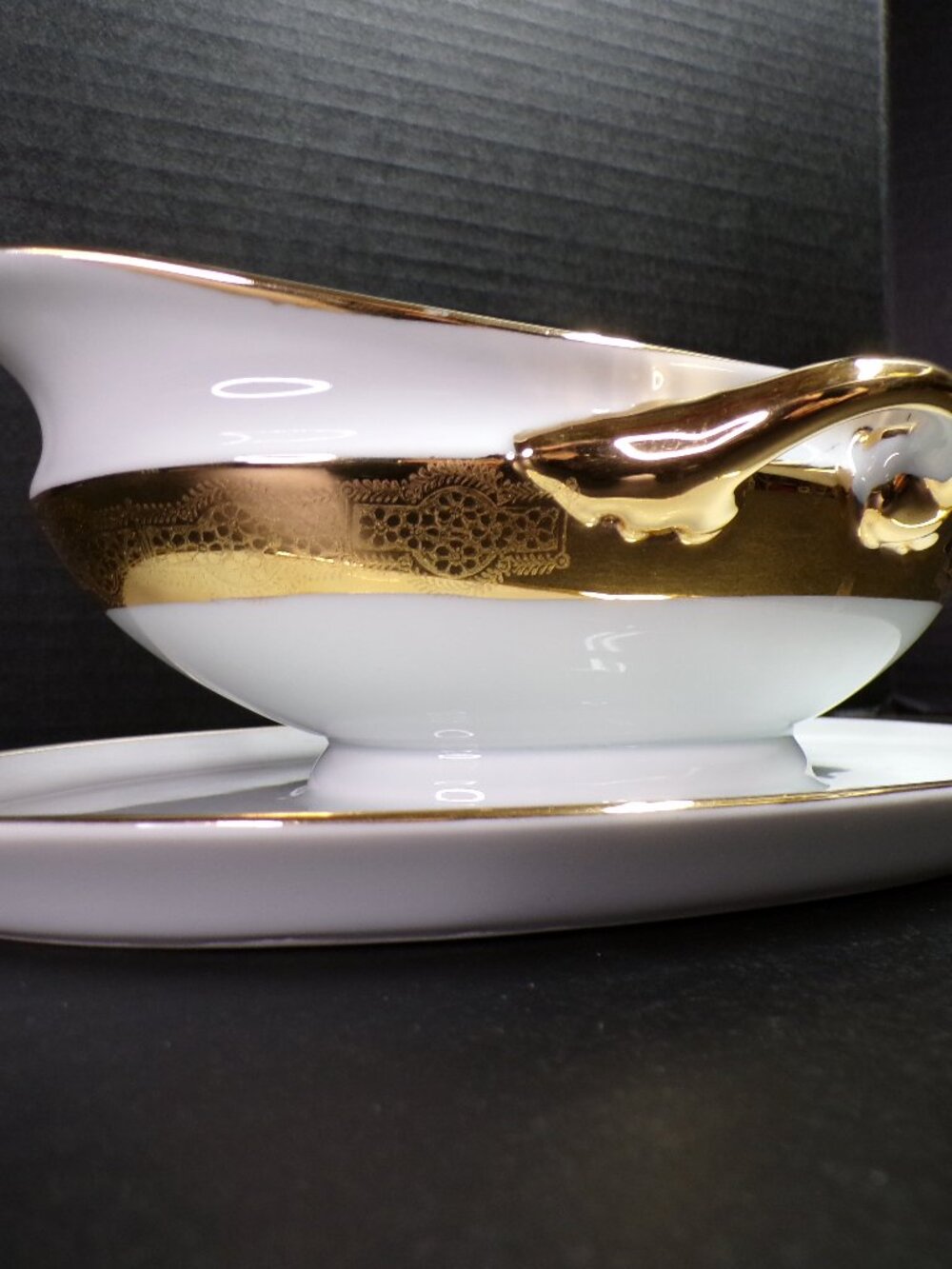 Vintage Gravy Boat with Attached Underplate Bavaria Superior Karat Gold Trim